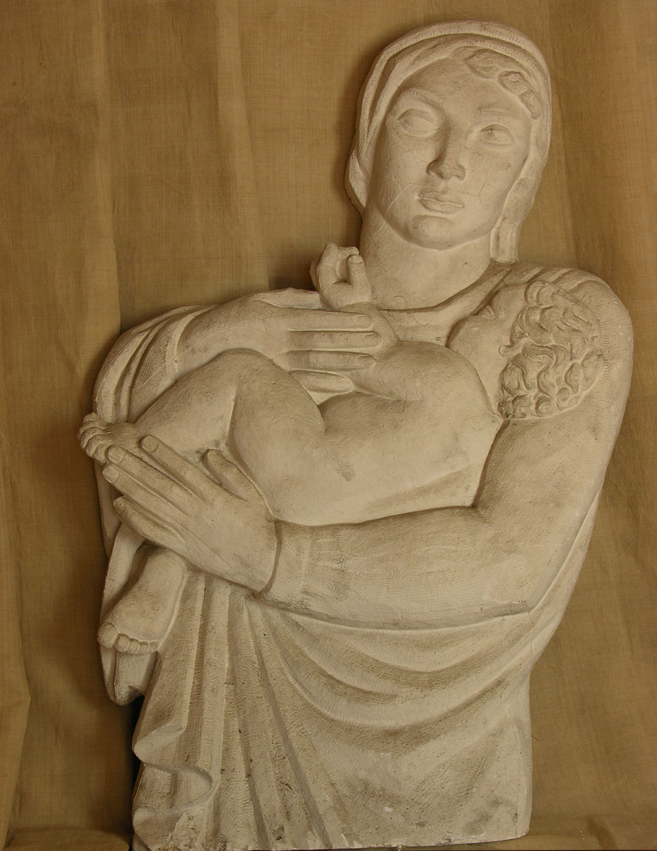 Maternité - Sculpture - Détail haut relief  - Margaret Cossaceanu -1917 - Photo Carol-Marc Lavrillier